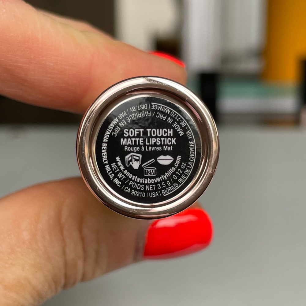 Anastasia Beverly Hills Matte Lipstick : Soft Touch